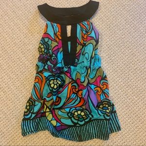 Alice & Trixie top size medium